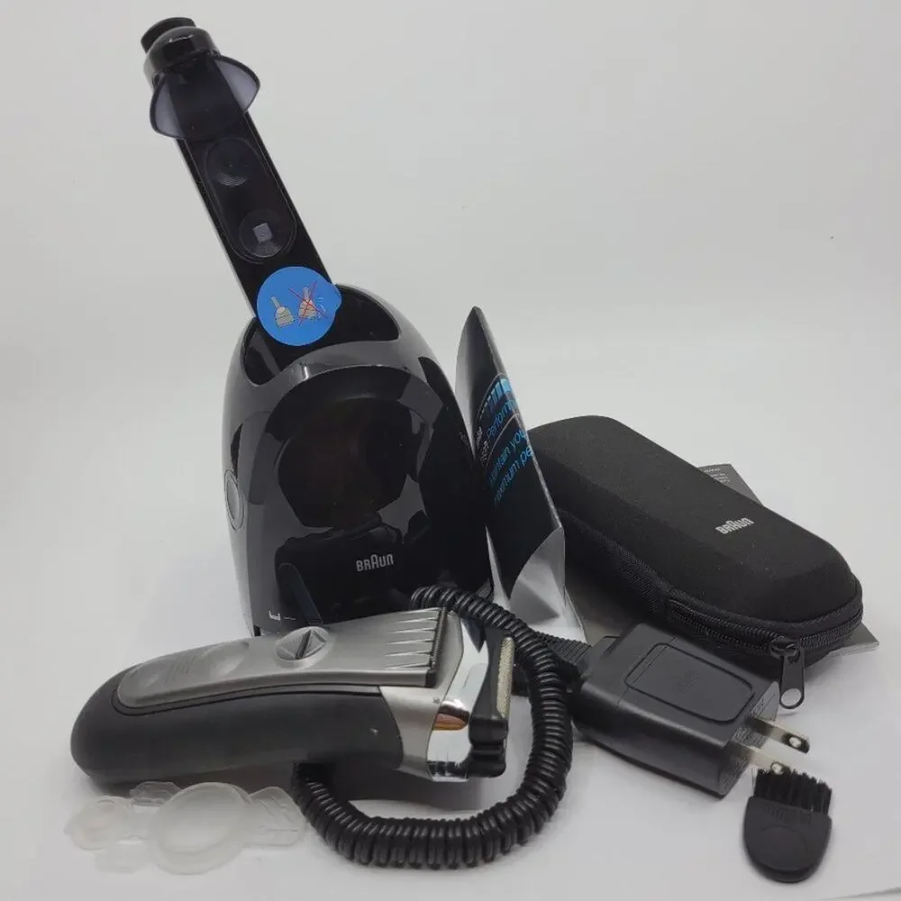Braun Series 3 390cc-4 Cordless Rechargeable Mens Self-Cleaning Electric Shaver
